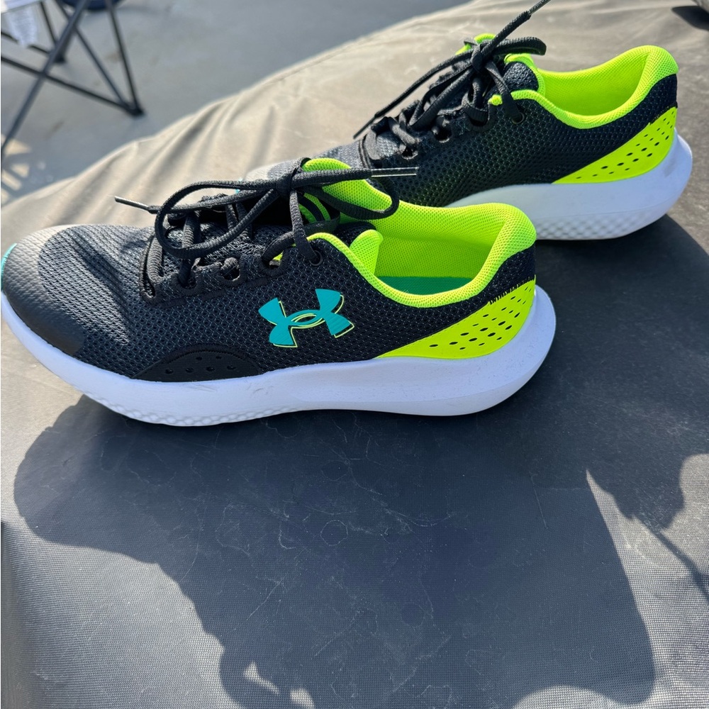 Under Armour Kids' Black and Neon Green Sneakers